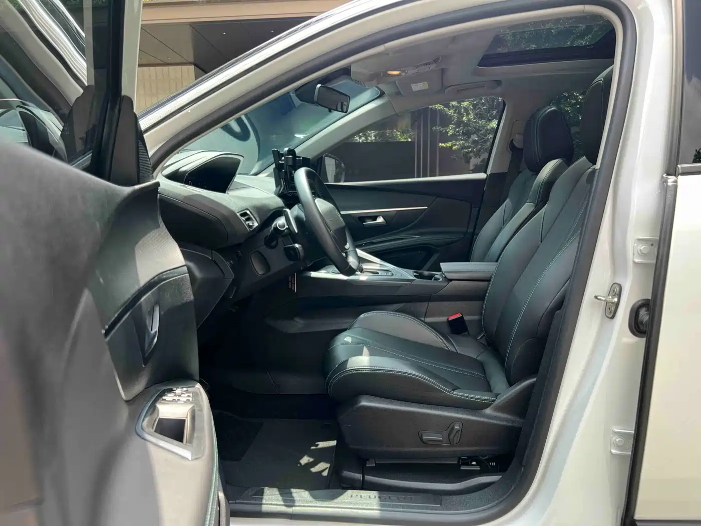Peugeot 5008 2021 360THP 5-seater Performance Edition фото 9