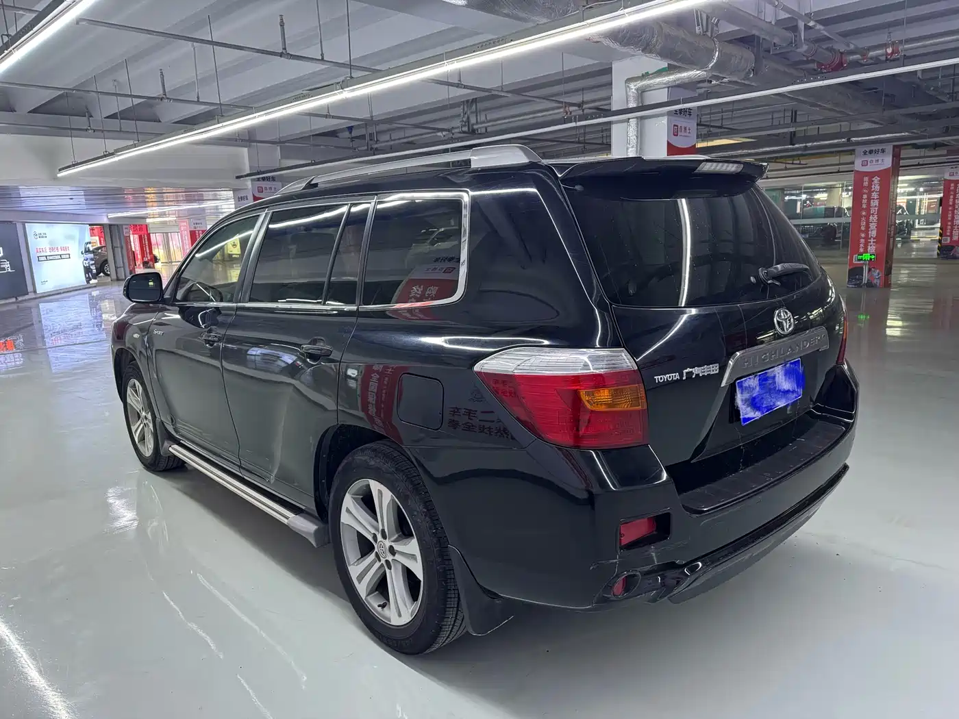 Toyota Highlander 2011 2.7L 2WD 7-seat Luxury фото 4