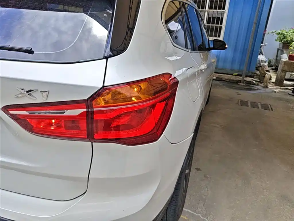 BMW X1 2018 sDrive18Li Premium Model фото 8