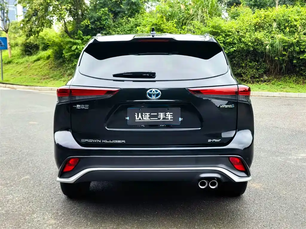 Toyota Crown Kluger 2023 2.5L HEV AWD Premium Edition фото 6
