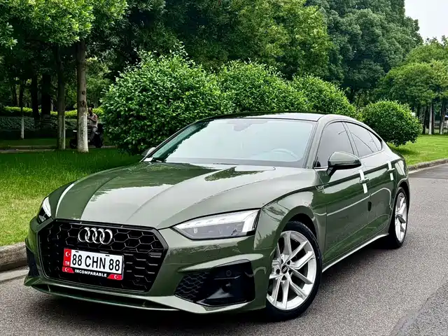 Audi A5 Sportback 40 TFSI, Стиль Драйв