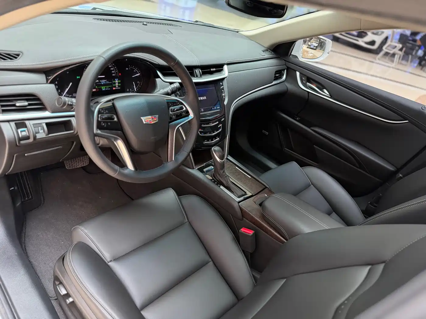 Cadillac XTS 2018 28T Technology фото 8