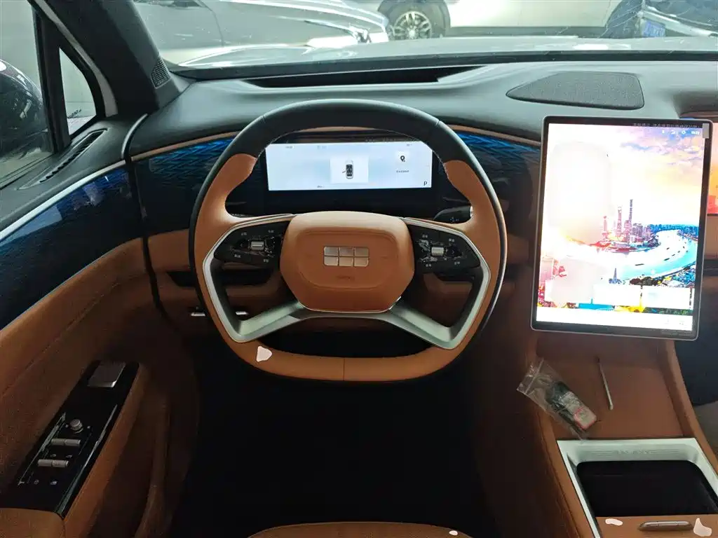 Geely Galaxy Galaxy L7 2025 EM-i 115km Explorer+ Edition фото 11