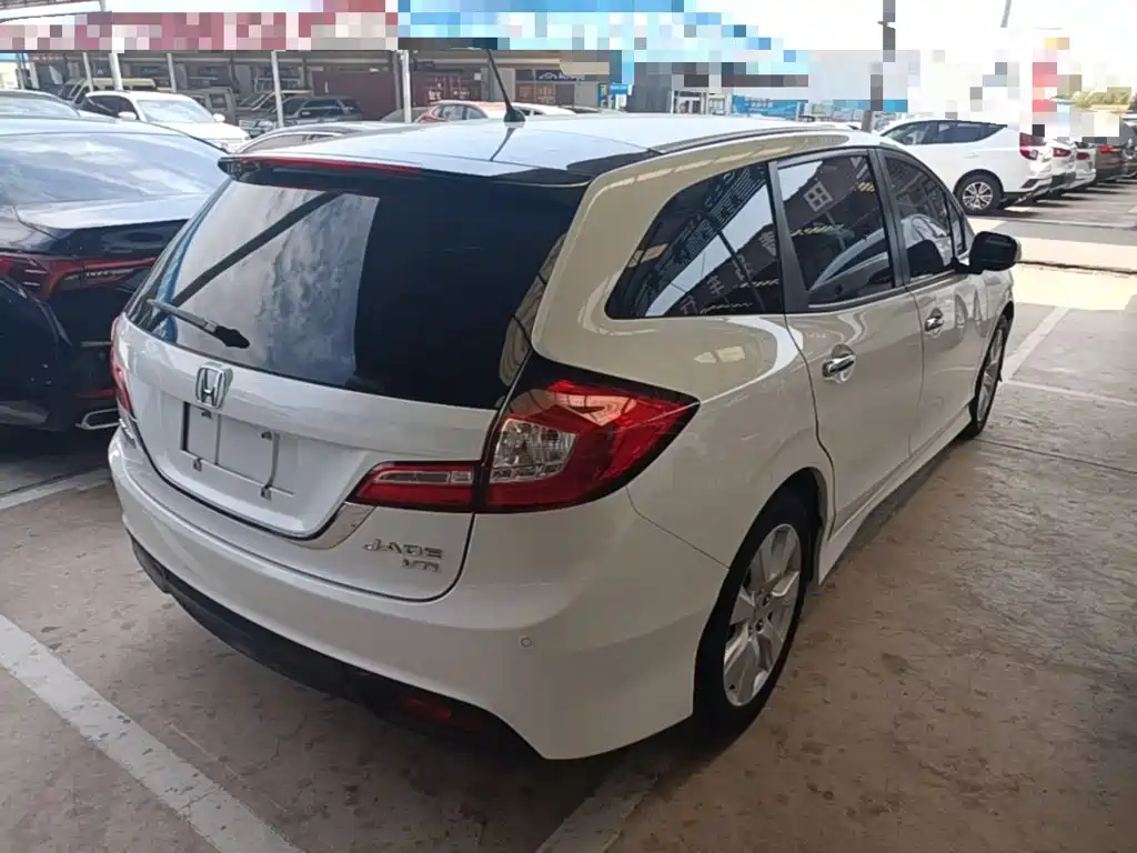 Honda Jade 2016 2016 1.8L CVT Luxury Version 5-seater