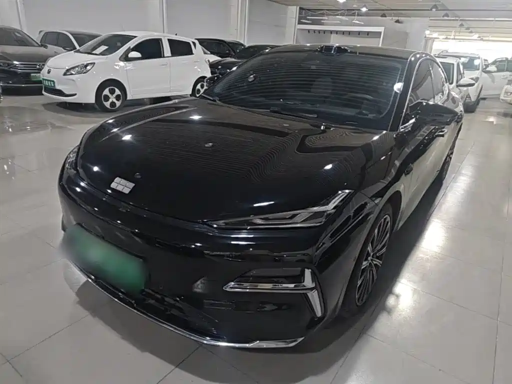 Geely Galaxy Galaxy Xingyao 8 2025 130km EM-P Starship Edition
