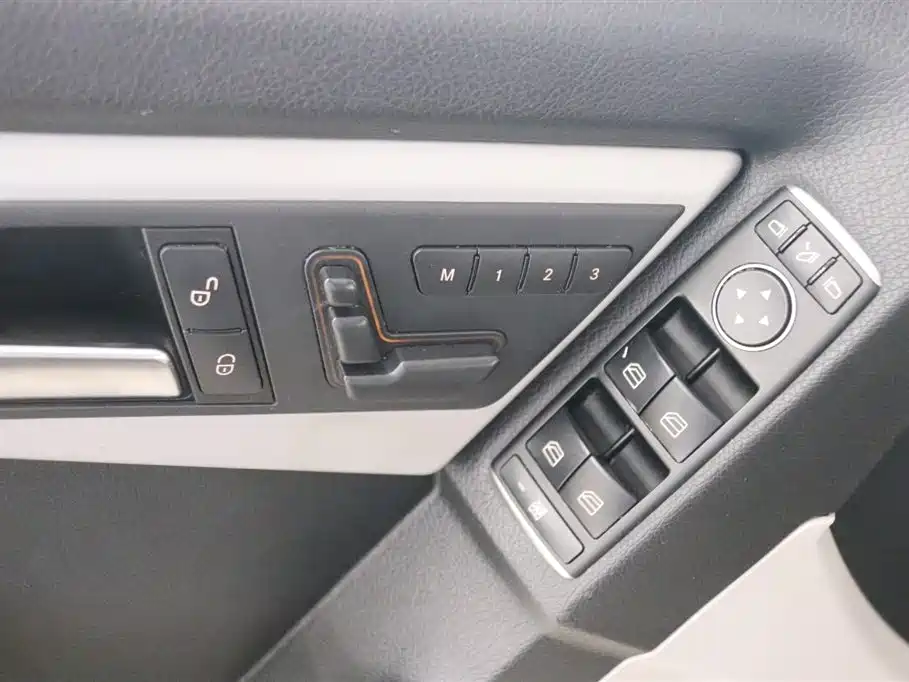 Mercedes-Benz GLK-Class 2013 GLK 300 4MATIC Dynamic Sunroof фото 12