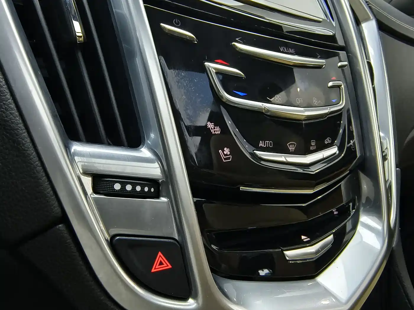 Cadillac SRX 2014 3.0L Flagship Model фото 16