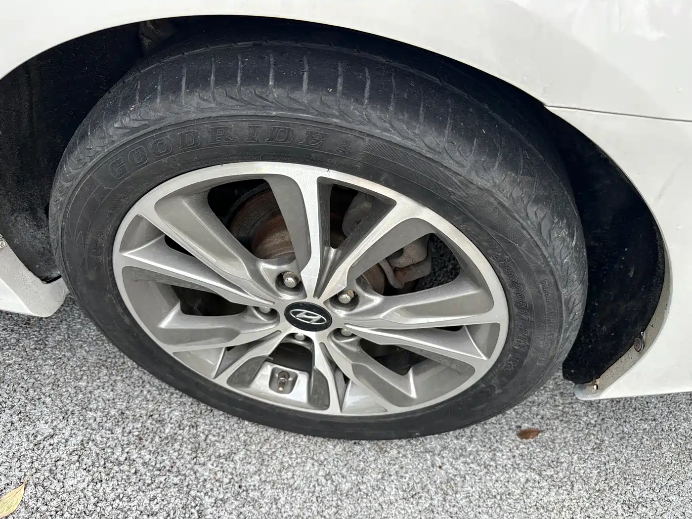 Hyundai Sonata 2014 2.0L Automatic Premium Edition фото 22