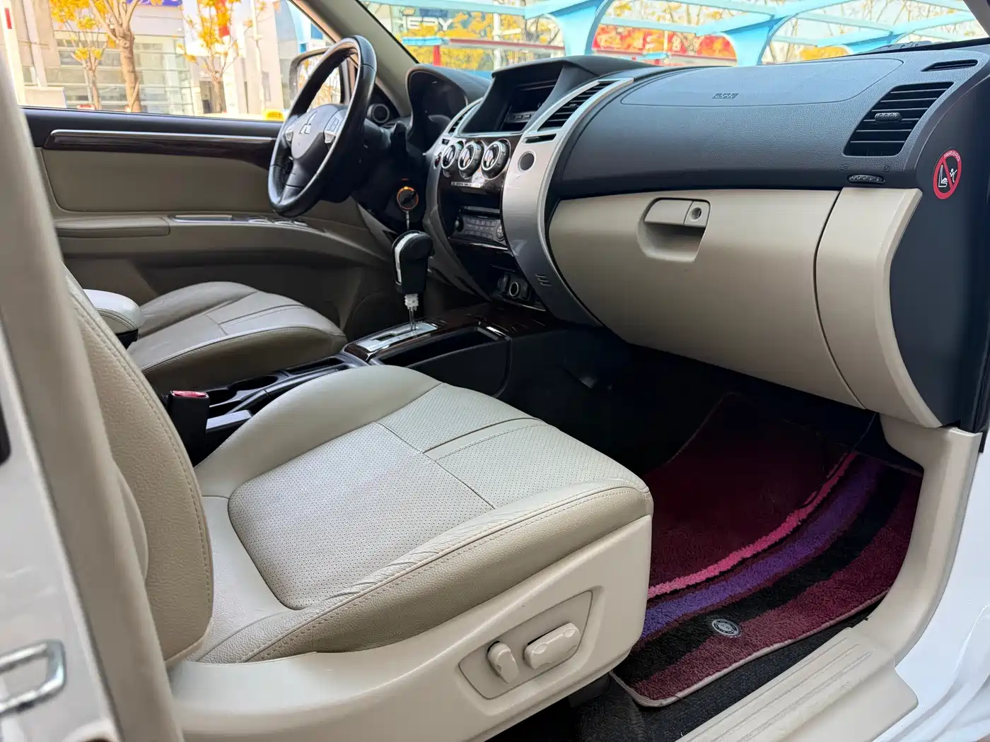 Mitsubishi Pajero Sport 2013 3.0L Automatic 2WD Luxury фото 7