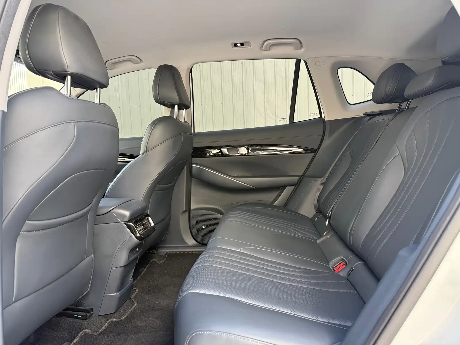 Photo 20 - Geely Galaxy Galaxy E5
