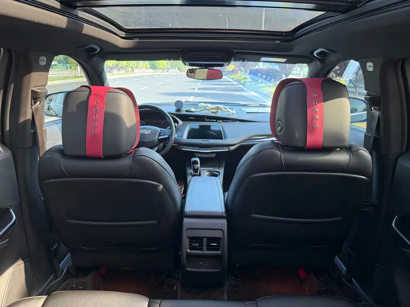 Cadillac XT4 2021 28T FWD Technology Edition фото 16
