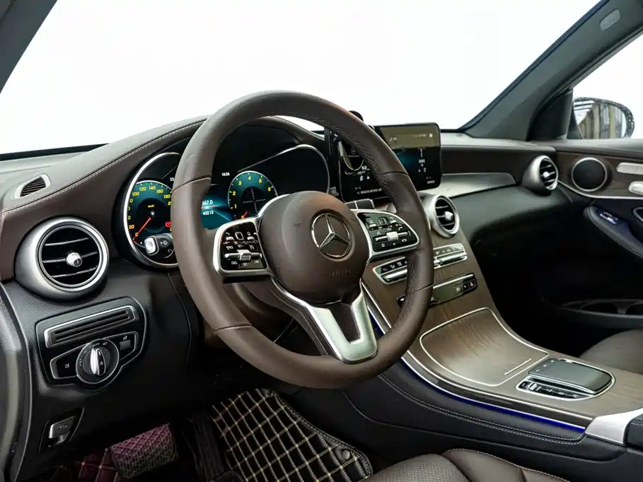 Mercedes-Benz GLC 2022 Model GLC 260 L 4MATIC Luxury Edition фото 17