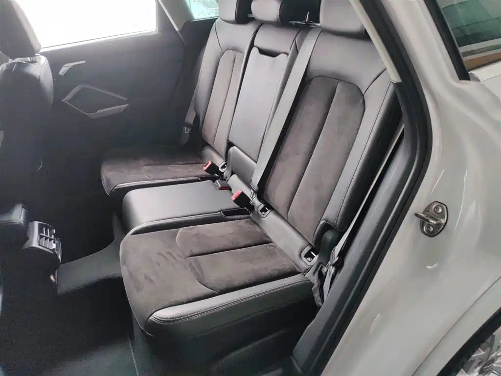 Audi Q3 2019 35 TFSI Progressive Sport фото 17