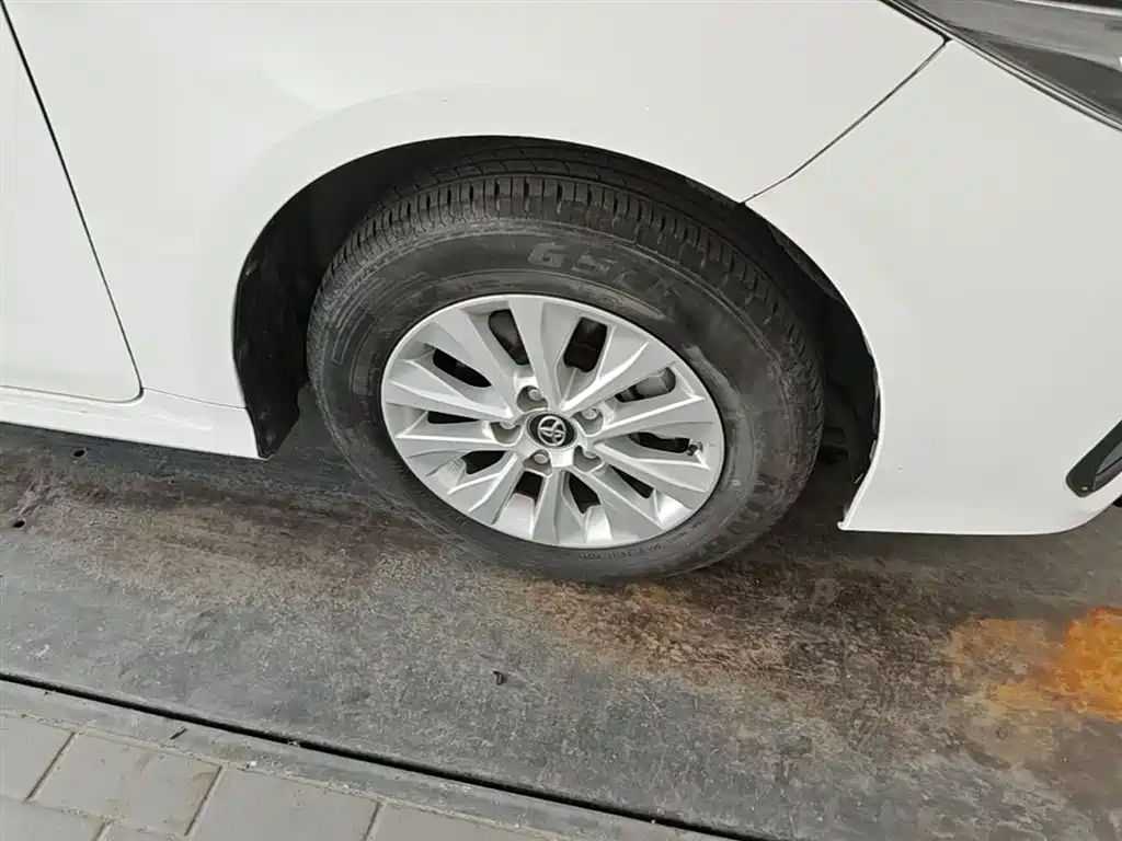 Toyota Corolla 2021 1.2T S-CVT Elite Edition фото 14