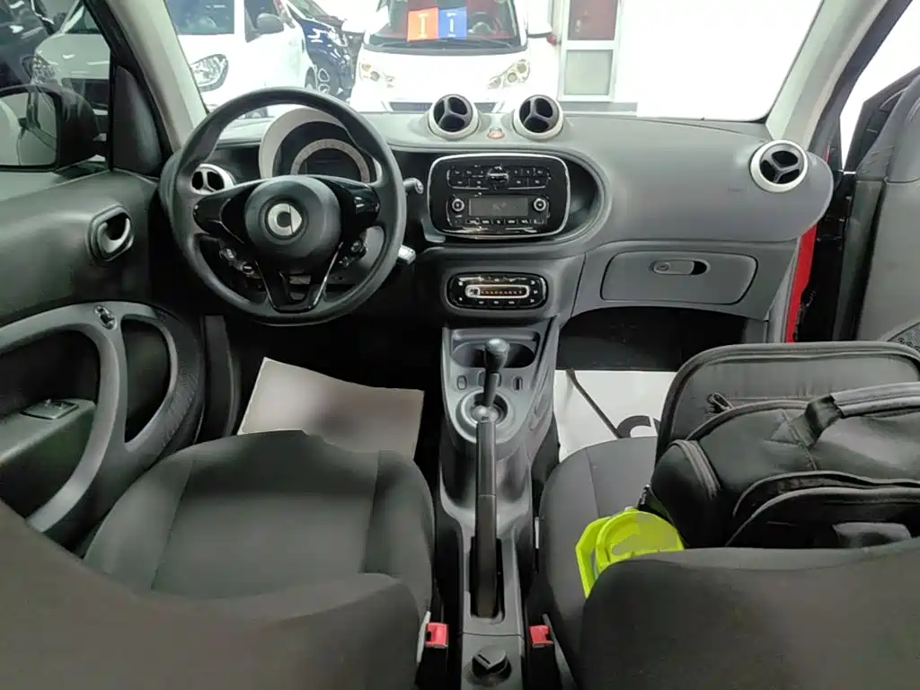 smart fortwo 2019 2018 1.0L 52kW Hardtop Agile Edition China V