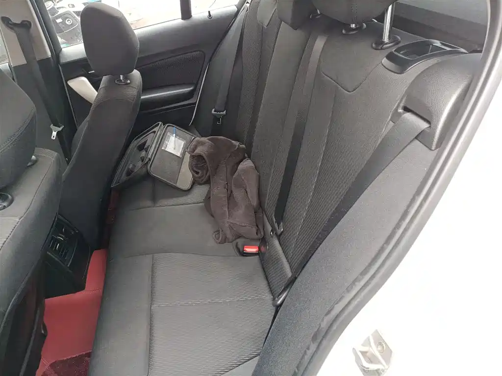 BMW 1 Series (Import) 2013 Facelift 118i Leading Model фото 17