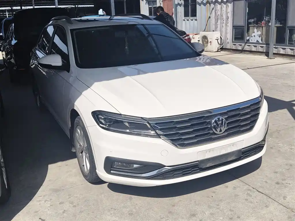 Volkswagen Lavida 2018 Hatchback 200TSI DSG Comfort Edition China V фото 22