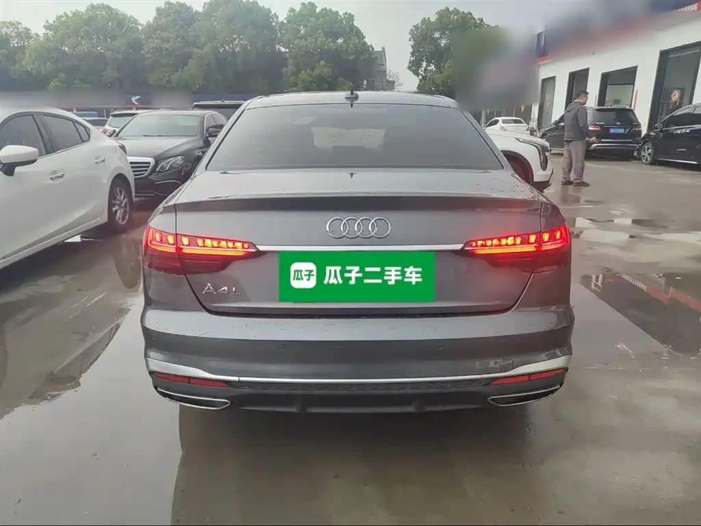 AUDI A4L