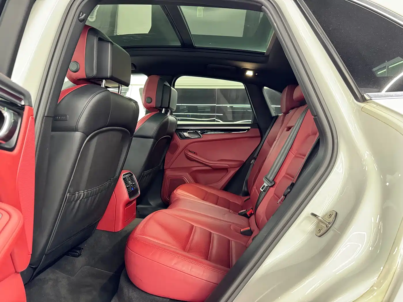 Porsche Macan 2014 Macan S 3.0T фото 10