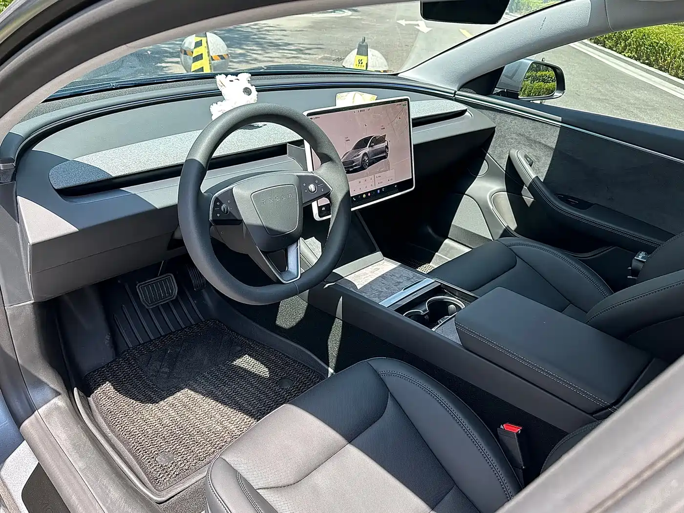 Tesla Model 3 2025 Long Range All-Wheel Drive фото 5