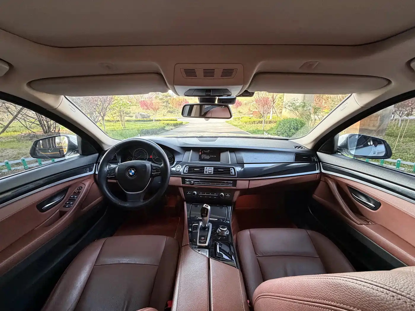 BMW 5 Series 2017 520Li Classic Edition фото 15