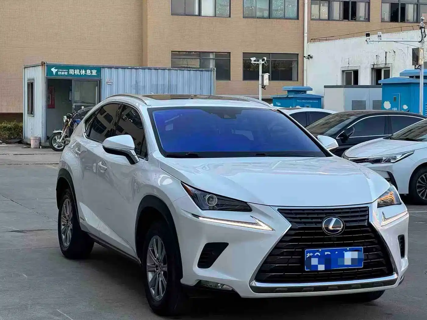 LEXUS NX