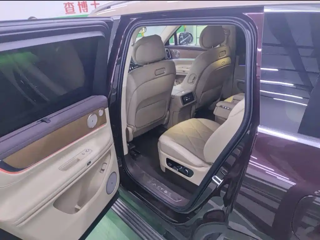AITO Wenjie AITO M9 2025 Extended Range Ultra 52kWh 6-Seater 5