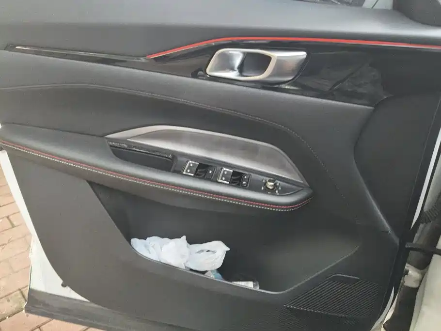 Changan Oshan Z6 2022 2022 Blue Whale 1.5T DCT Intelligent Premium