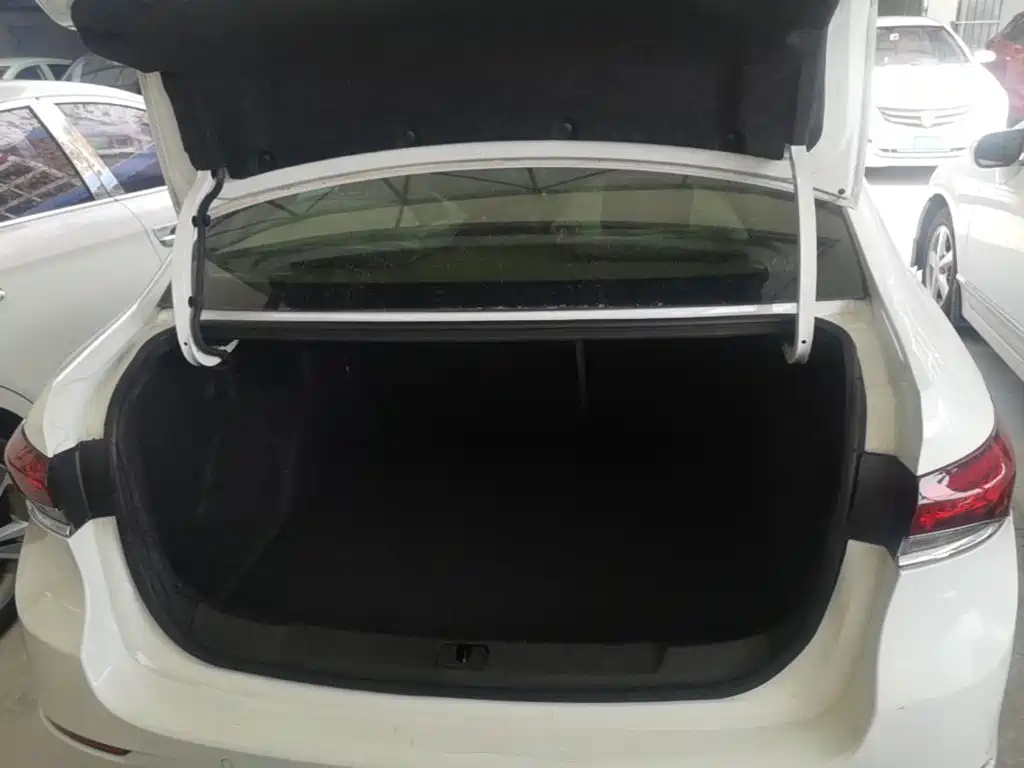 Фото 19 - Buick Excelle