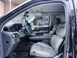 Фото 9 - Lincoln Navigator