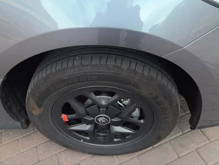 BYD Qin PLUS 2026 2026 DM-i Smart Edition 128KM Progressive