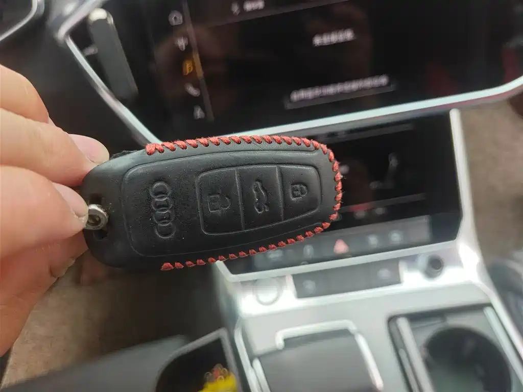Audi A6L 2019 40 TFSI Luxury Dynamic фото 12