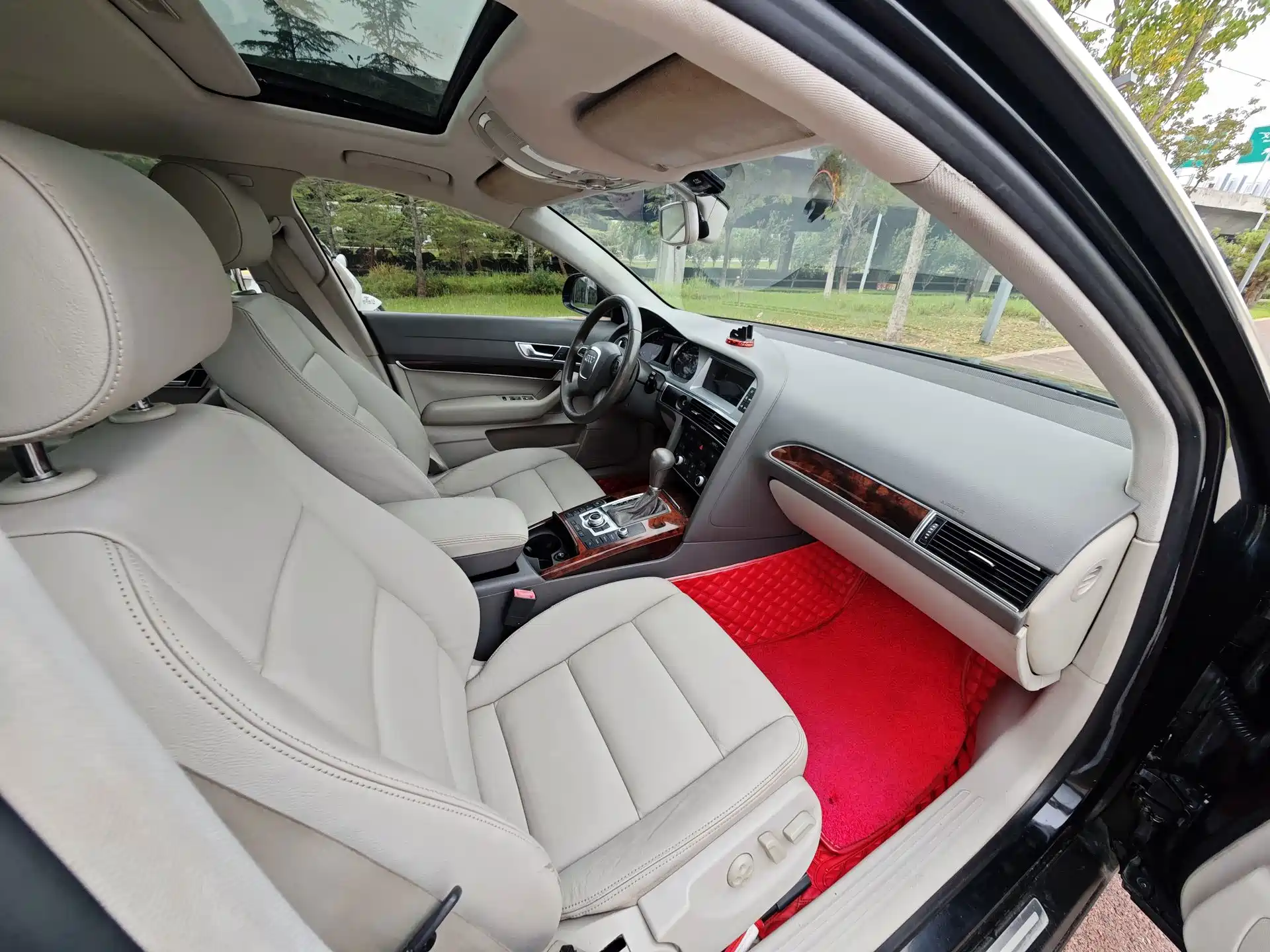 Photo 9 - Audi A6L