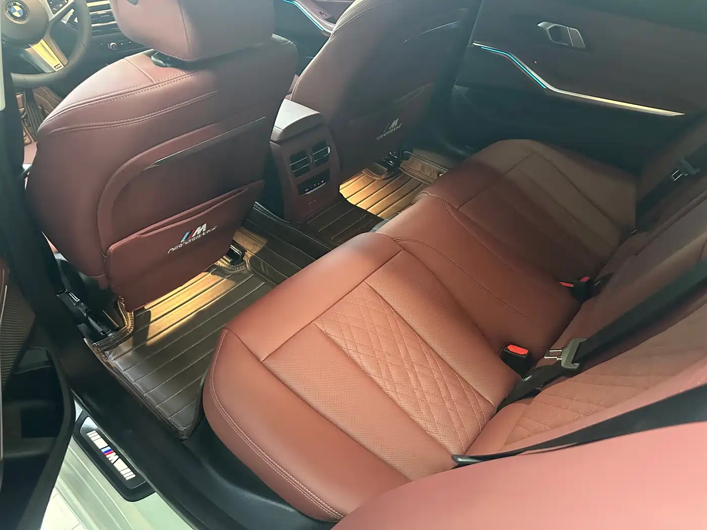 BMW 3 Series 2024 325Li M Sport Package фото 6