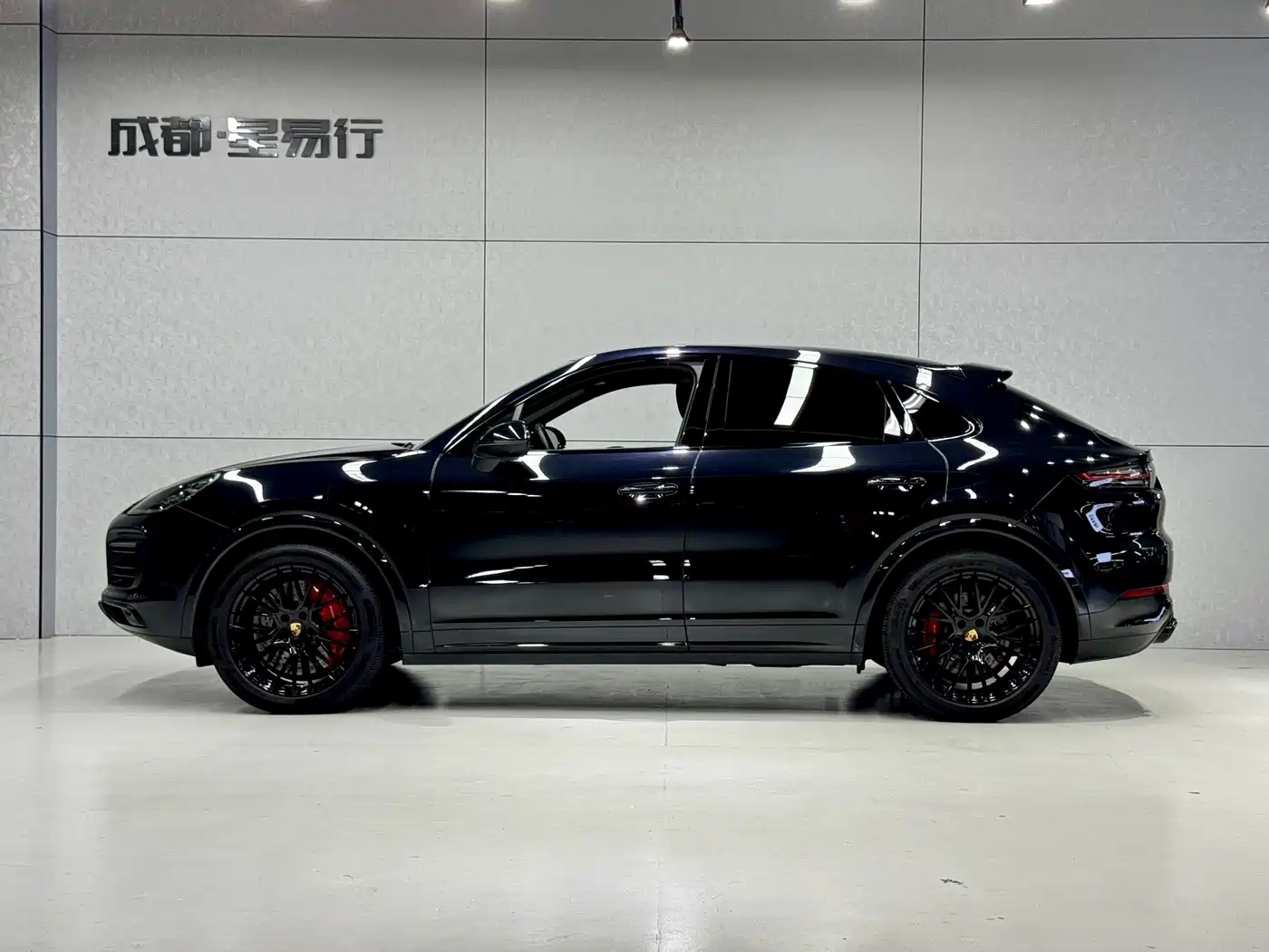 Фото 2 - Porsche Cayenne
