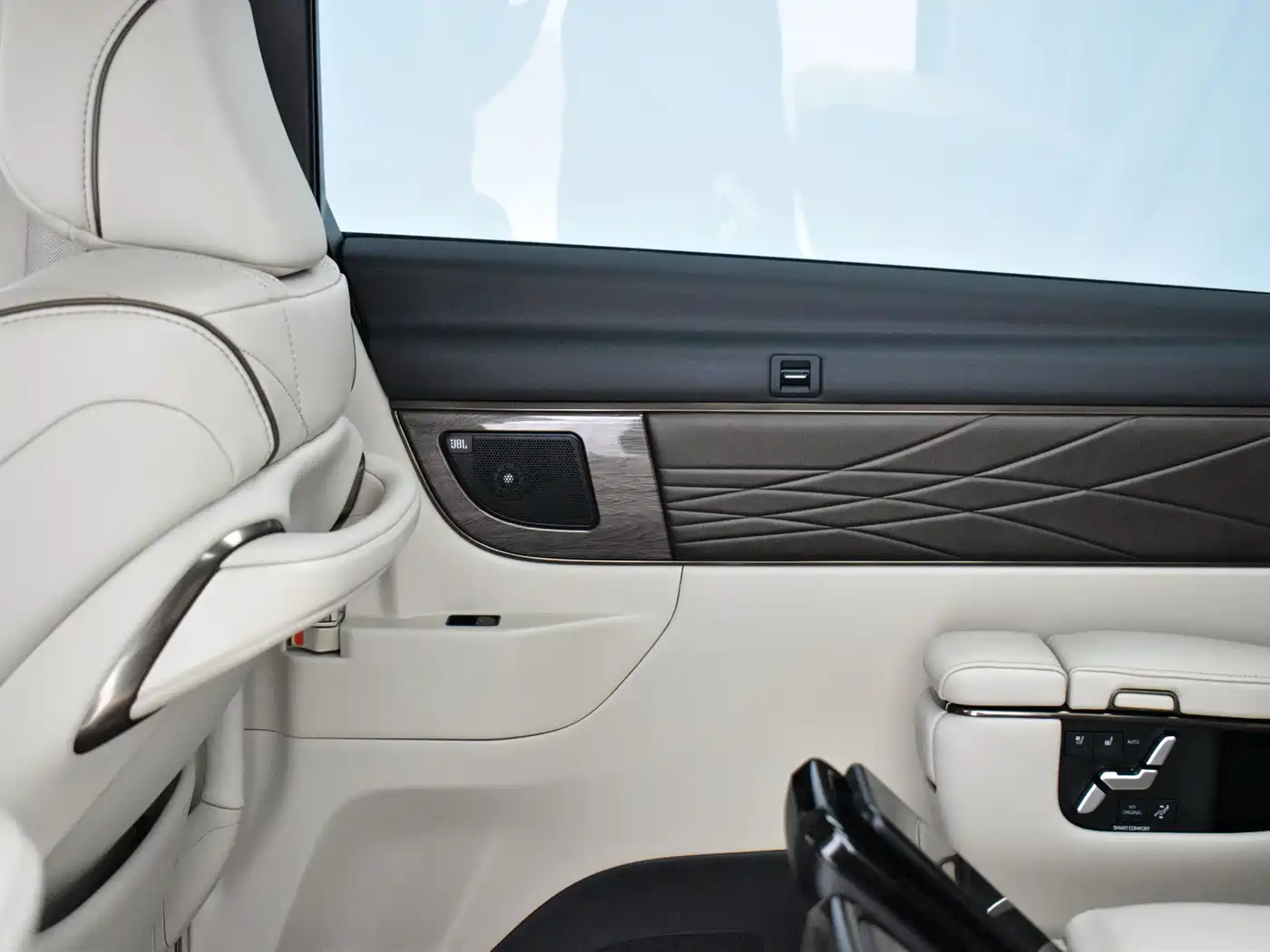 Toyota Alphard 2025 2024 Hybrid 2.5L Ultimate Enjoyment Edition
