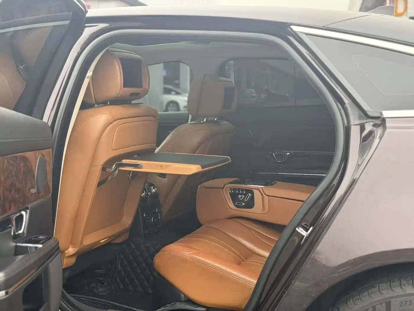 Jaguar XJ 2015 XJL 3.0 SC 4WD Flagship Business Edition фото 6