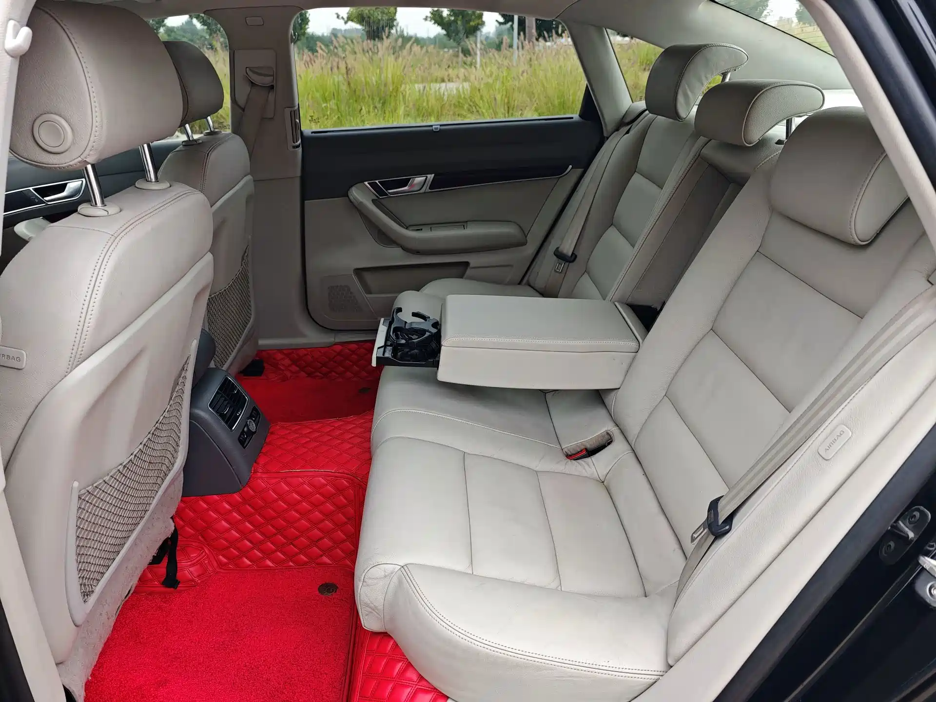 Photo 10 - Audi A6L