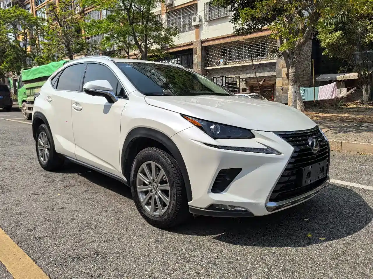 Lexus NX 2018 Model 300 FWD Fengxing Edition фото 3