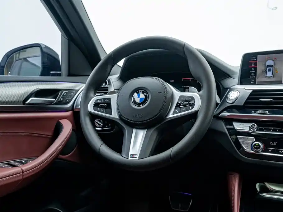 Фото 18 - BMW X4