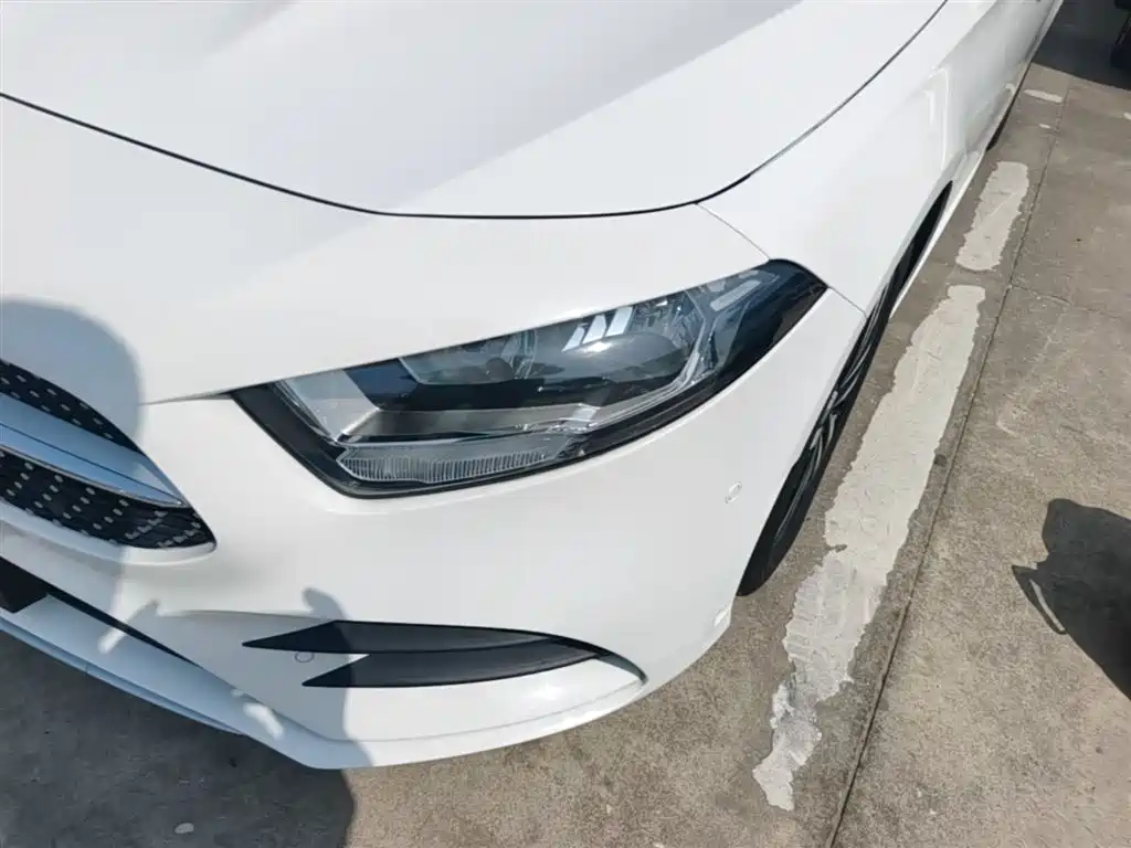 Mercedes-Benz A-Class 2019 A 180 L Sport Sedan фото 24