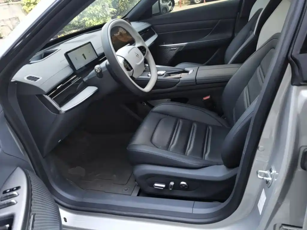 Dongfeng Yipai eπ007 2024 2024 Extended Range 200 Ruyi Edition