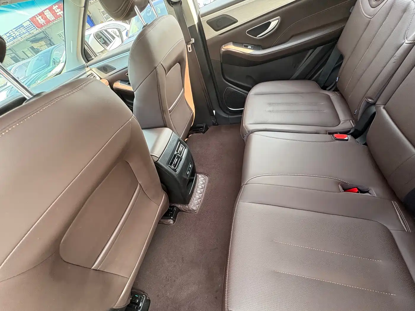 Jetour X95 2023 2023 1.6T DCT Supreme Edition 7-Seater
