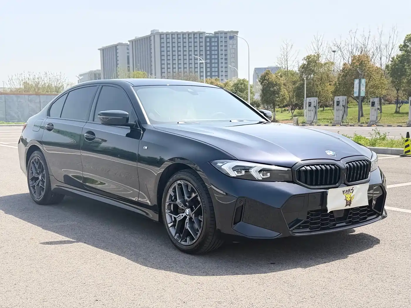 BMW 3 Series 2025 330Li M Sport Night Edition фото 3