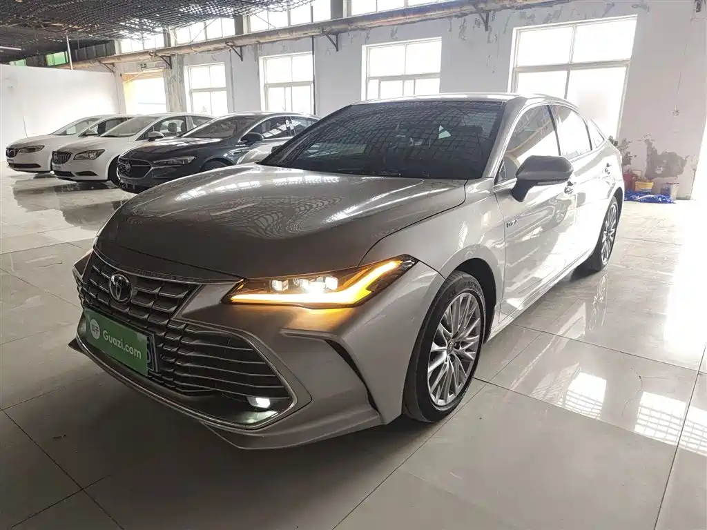 Toyota Avalon 2024 Hybrid 2.0L Luxury Edition фото 2