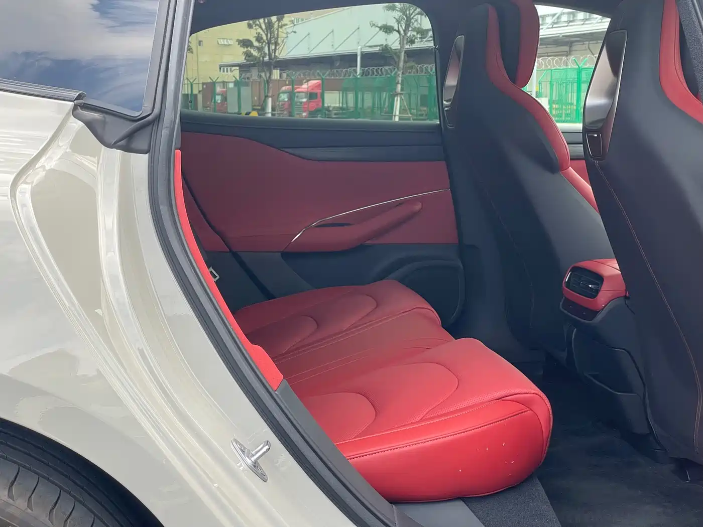 XIAOMI CAR XIAOMI SU7