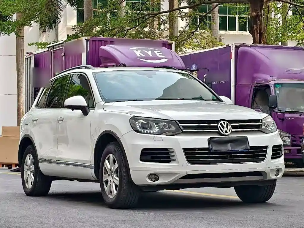 Фото 11 - Volkswagen Touareg
