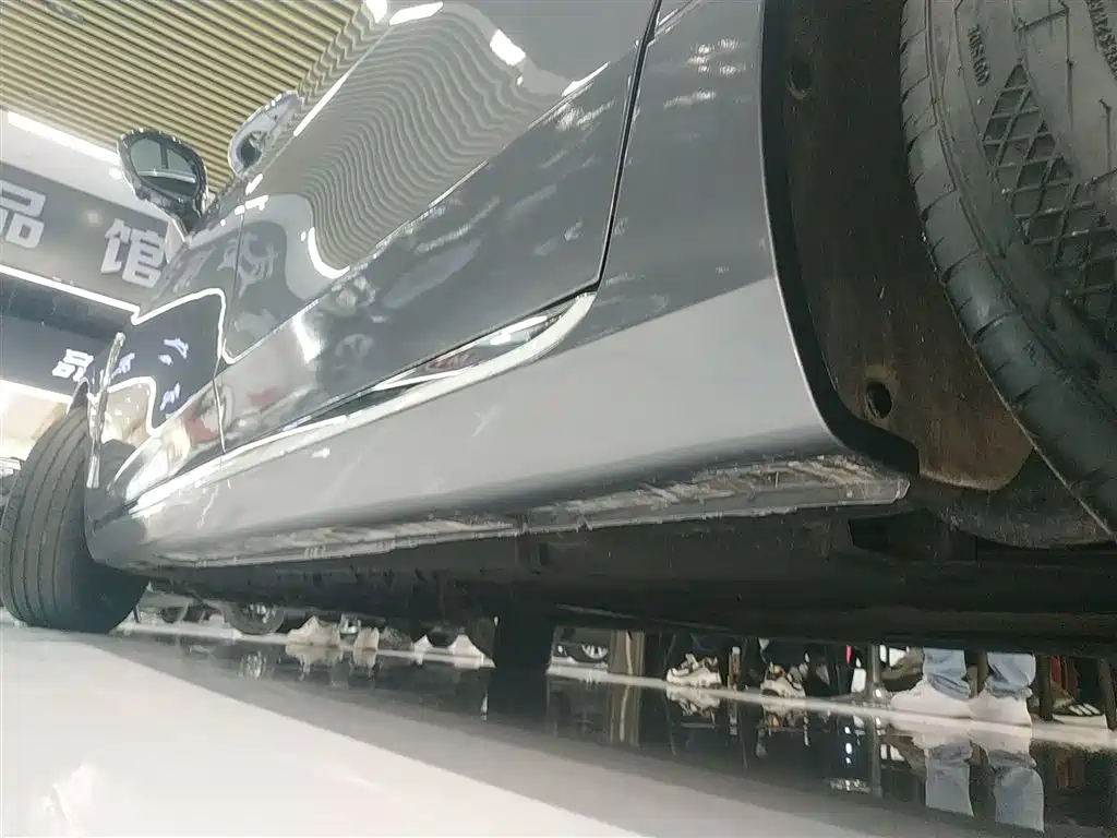 Hongqi H5 2023 2.0T Auto Smart Connect Flag Enjoy фото 21