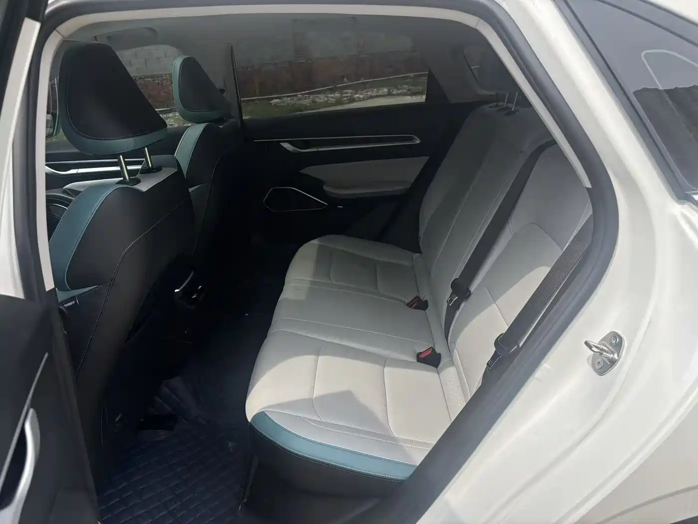 GEELY AUTOMOBILE EMGRAND