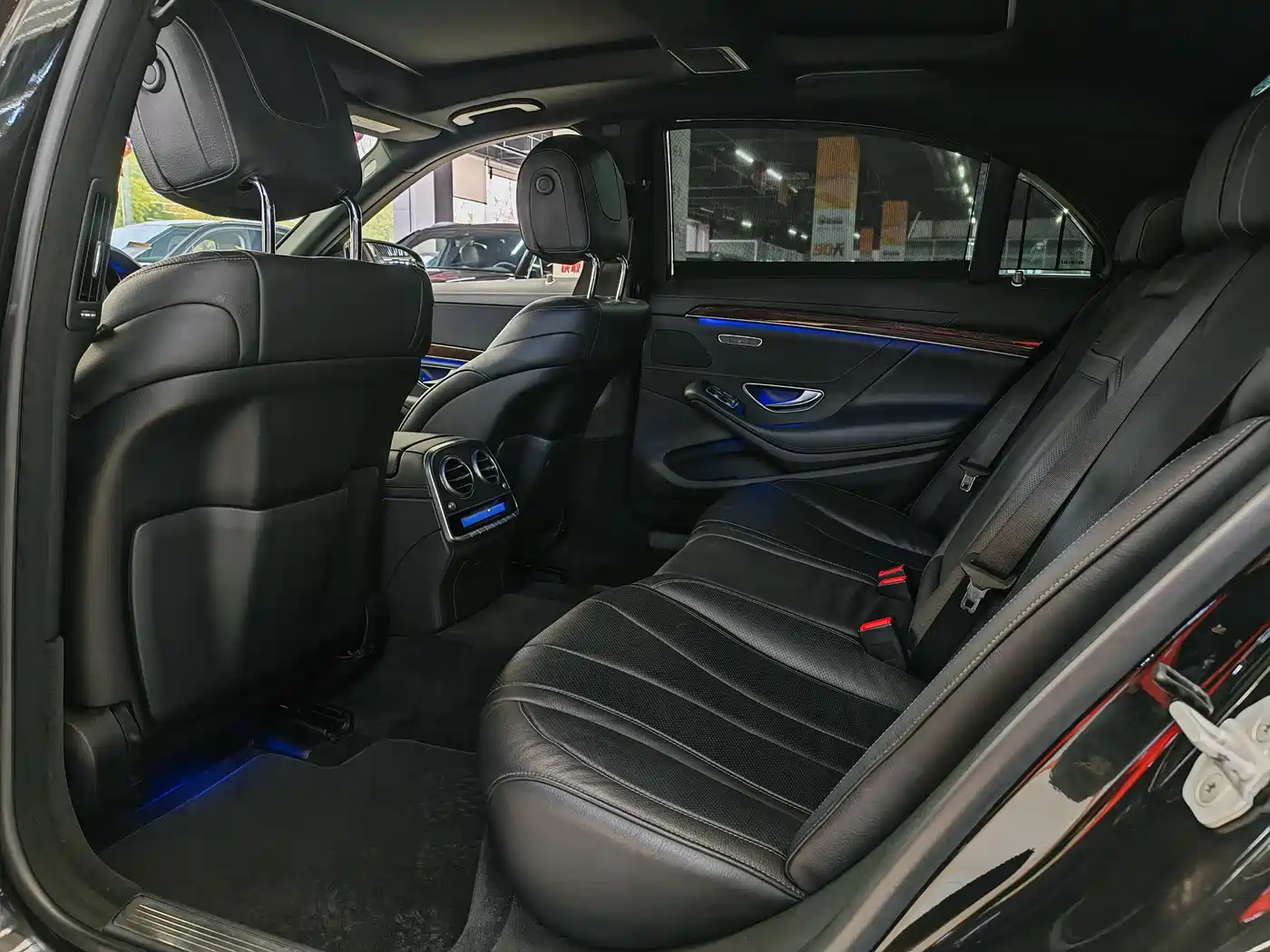 Mercedes-Benz S-Class 2016 S 320 L Business Edition фото 13